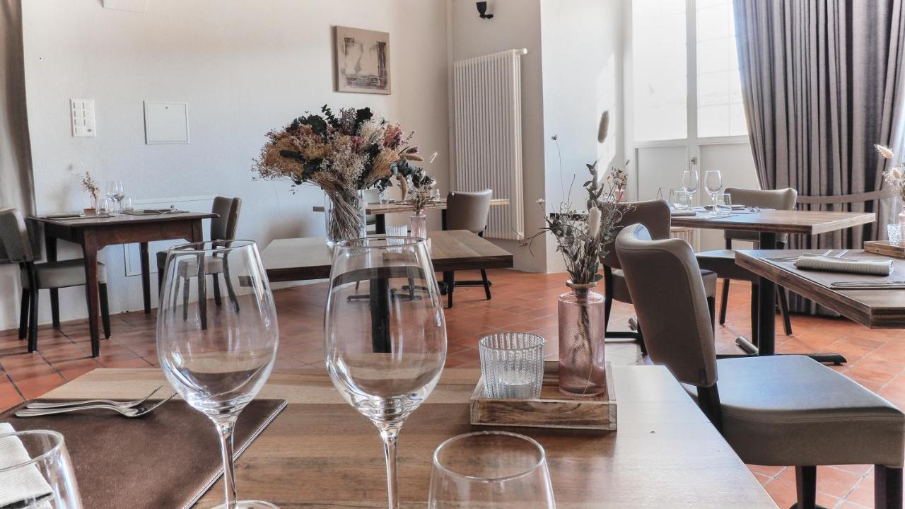 Auberge De Bellelay Restaurant Chez Aron Balde מראה חיצוני תמונה