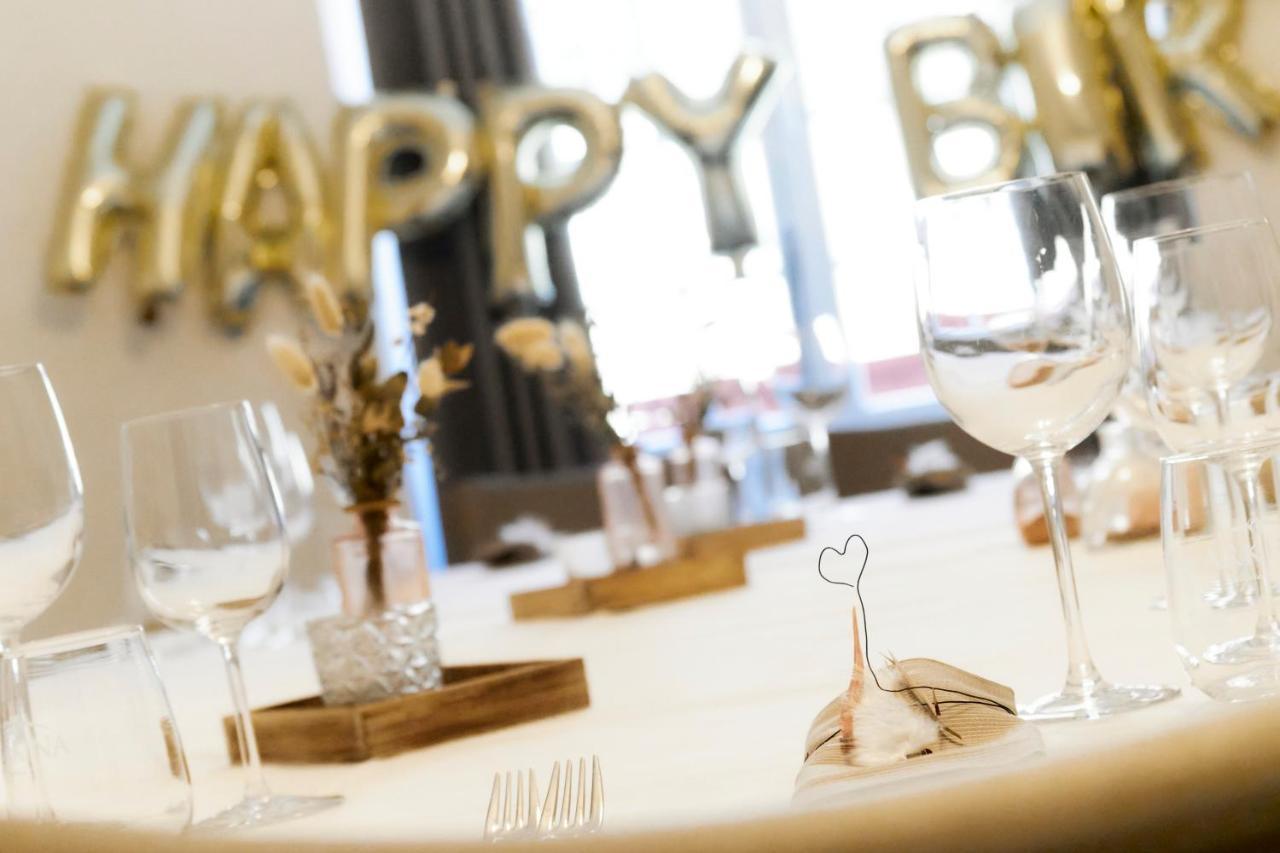 Auberge De Bellelay Restaurant Chez Aron Balde מראה חיצוני תמונה
