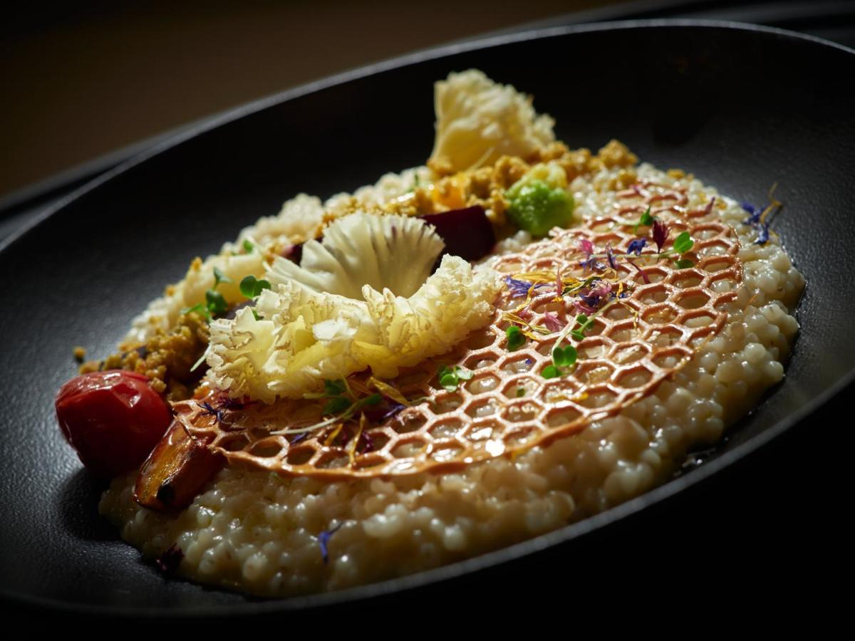 Auberge De Bellelay Restaurant Chez Aron Balde מראה חיצוני תמונה
