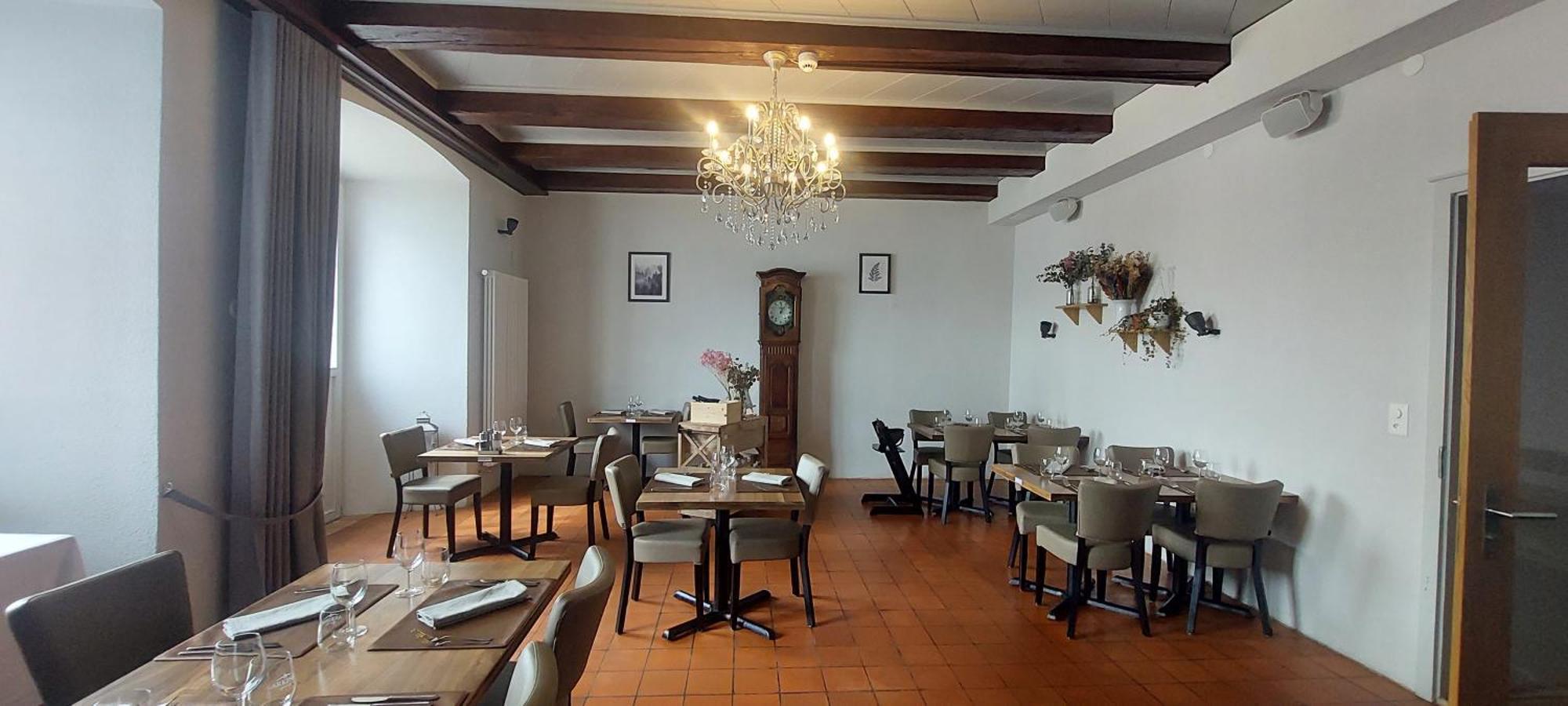 Auberge De Bellelay Restaurant Chez Aron Balde מראה חיצוני תמונה