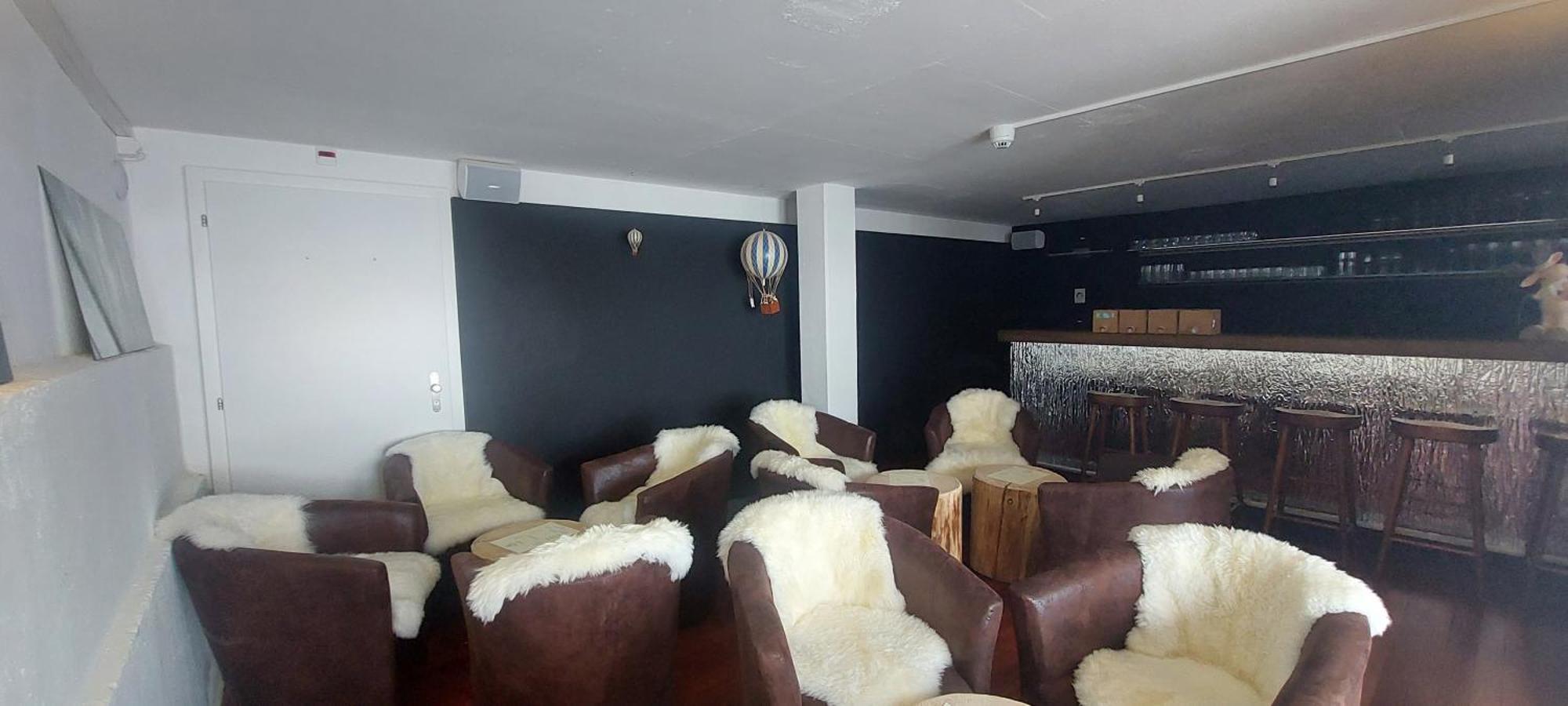 Auberge De Bellelay Restaurant Chez Aron Balde מראה חיצוני תמונה