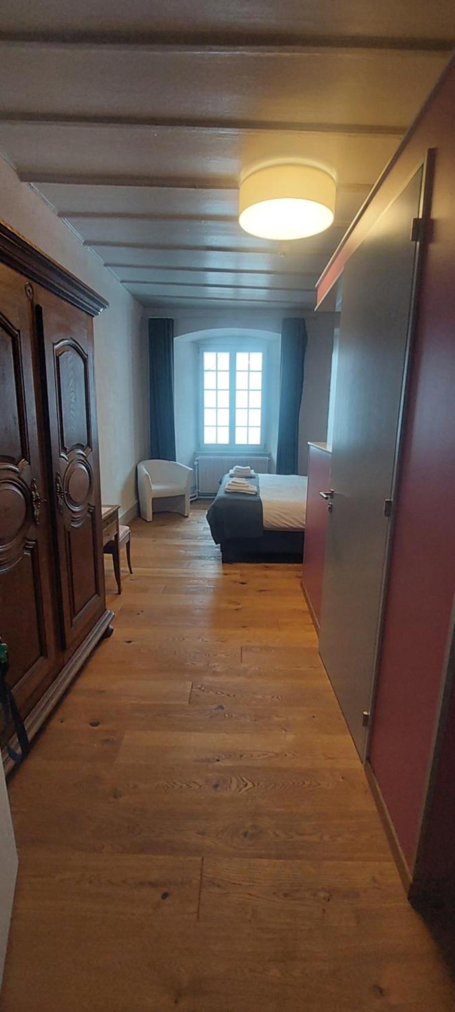 Auberge De Bellelay Restaurant Chez Aron Balde מראה חיצוני תמונה